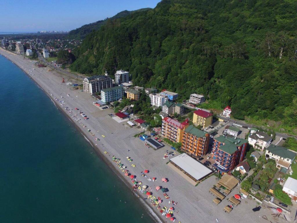 Hotel Lazuri In Kvariati Exterior foto